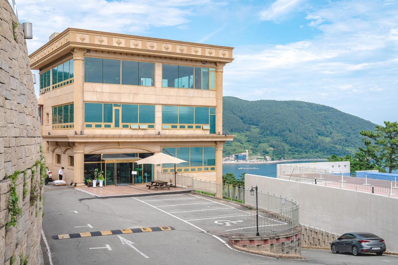 Hotel Sang Sang & Private Sang Sang Pool Villa Кодже Экстерьер фото