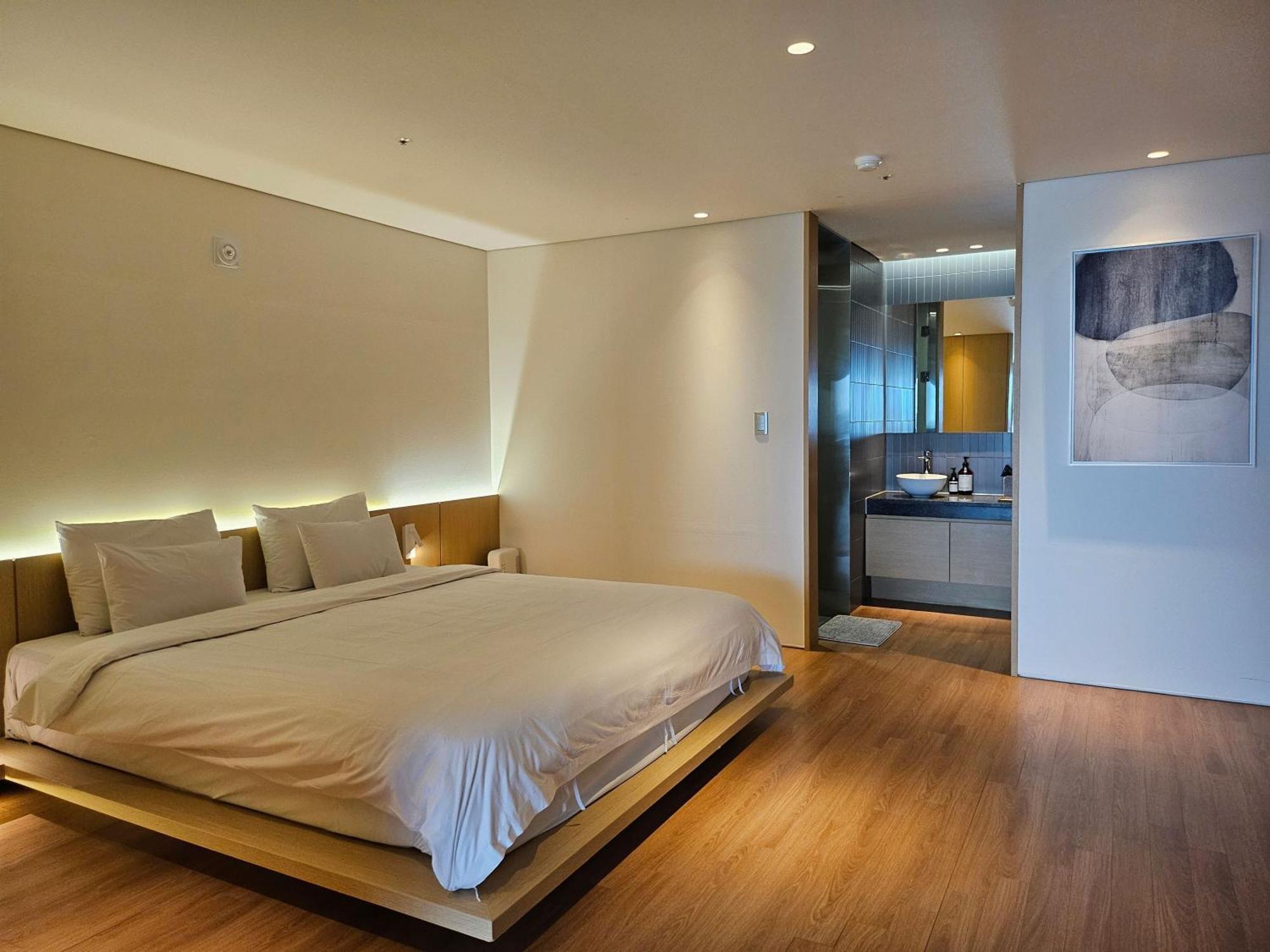 Hotel Sang Sang & Private Sang Sang Pool Villa Кодже Экстерьер фото