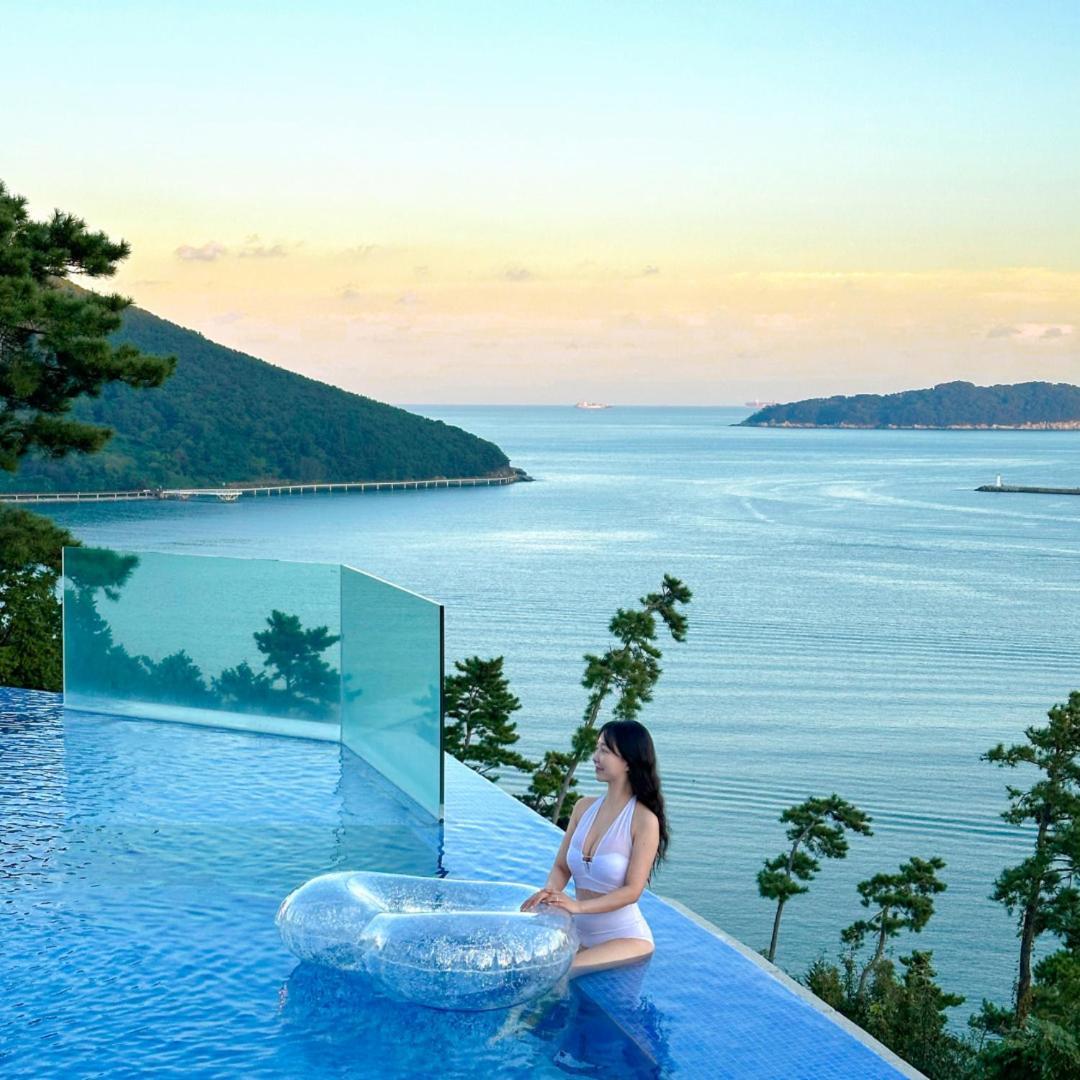 Hotel Sang Sang & Private Sang Sang Pool Villa Кодже Экстерьер фото